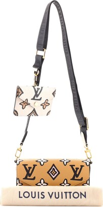 Louis Vuitton Felicie Strap & Go Handbag Wild at Heart Monogram Giant -  ShopStyle Crossbody Bags