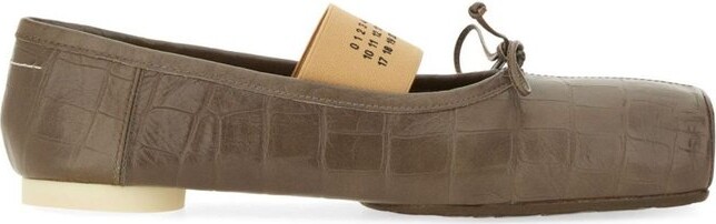 MM6 Maison Margiela Embossed Square-Toe Flats