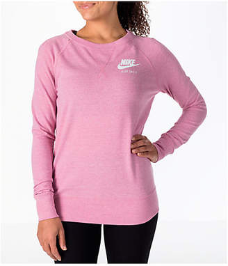 Nike Women's Sportswear Gym VIntage Crew Sweatshirt, Pink