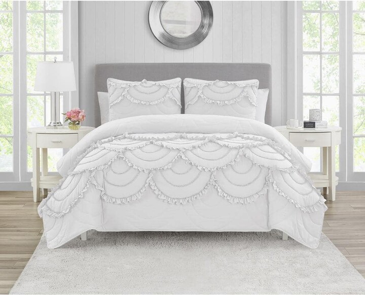 Design Studio Scallop Ruffle White 2-Piece Garment Washed Soft Solid Microfiber Twin Quilt Set