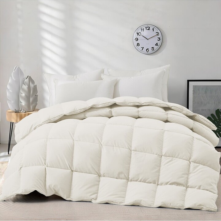 UNIKOME Medium Warmth White Goose Down & Feather Fiber Comforter For Better Sleep