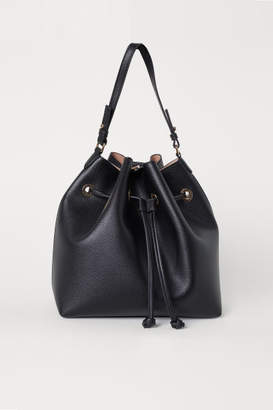 h and m bucket bag