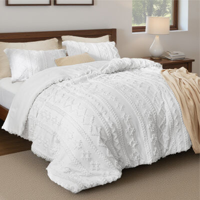 Bedsure Best Seller GentleSoft™ Tufted Boho Farmhouse Shabby Chic Embroidery Bedding Set for Halloween 199 GSM