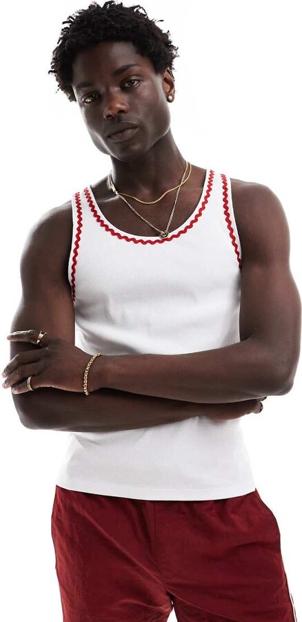 ASOS DESIGN muscle fit vest in white with red zig-zig tipping - Main Image