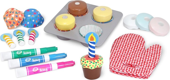 Melissa and Doug Toy, Bake and Decorate Cupcake Set