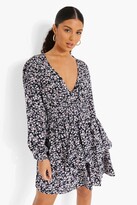 Thumbnail for your product : boohoo Ditsy Floral Tiered Skirt Skater Dress