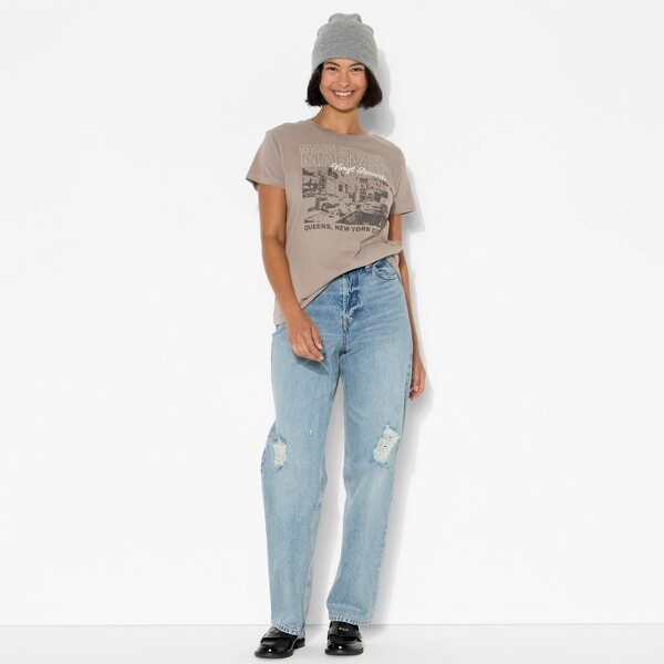 Mighty Fine Women'sMainstreetMarketVinylRecordsShortSleeveGraphicT-Shirt-BrownXXS