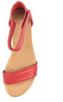 Django & Juliette New Juzz Red Womens Shoes Casual Sandals Sandals Flat
