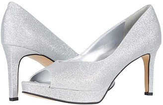 Bandolino silver pumps Outlet