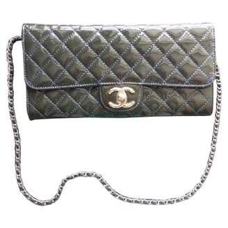 Chanel Timeless/Classique Navy Patent leather Handbags