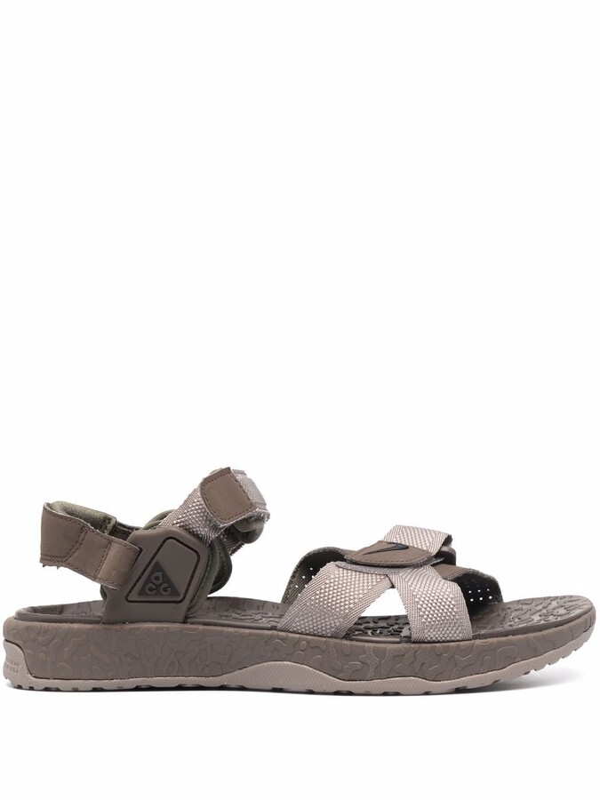 nike strap sandals