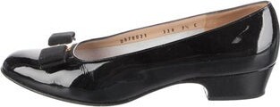 Ferragamo Vara Bow Accent Patent Leather Flats