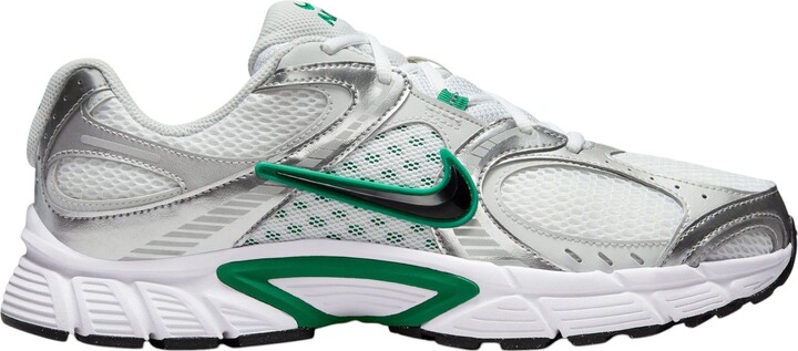 Nike Men's V5 RNR Shoes, Size 7.5, White/Black/Gray