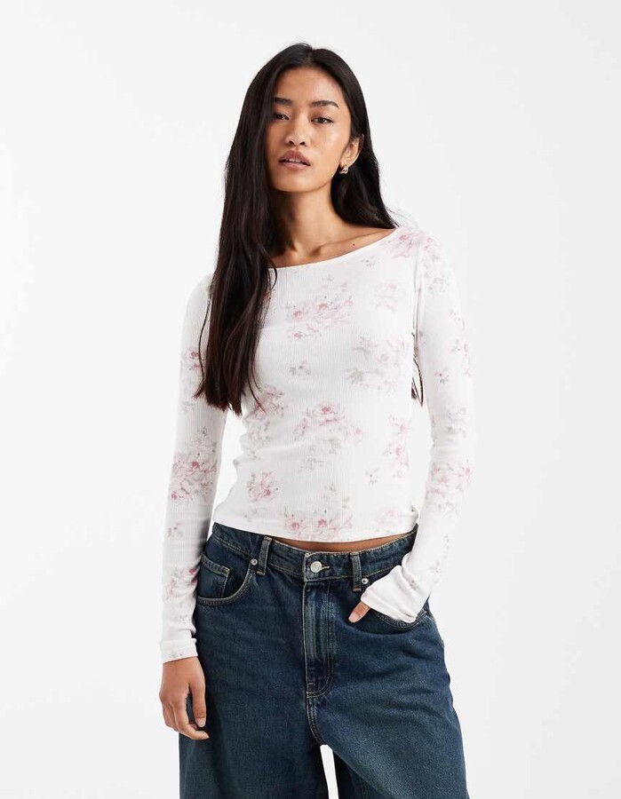 Hollister long sleeve slash neck ribbed top in white floral