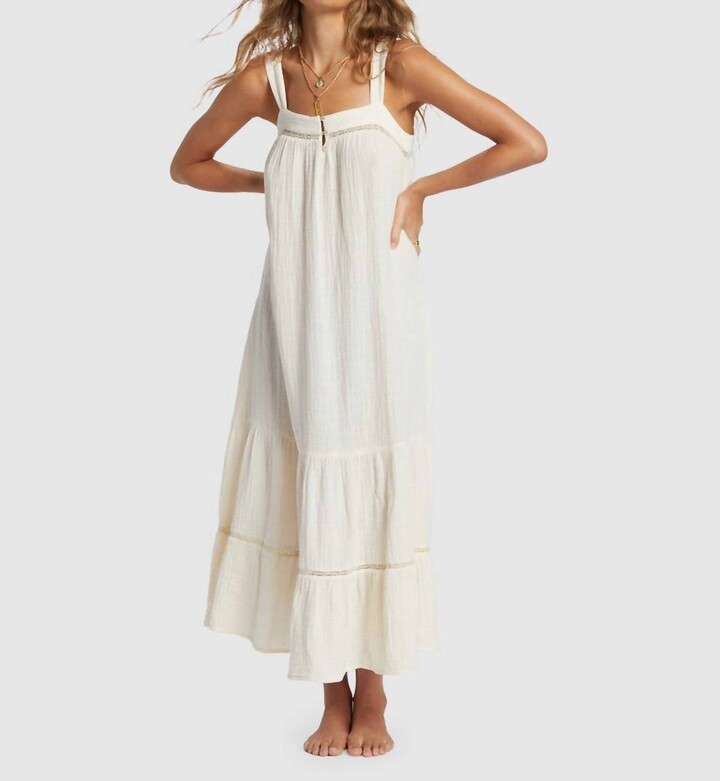 Summers End Maxi Dress In White Cap