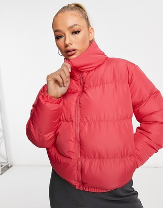 Threadbare cropped puffer jacket in red