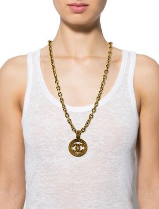 Chanel Textured CC Pendant Necklace