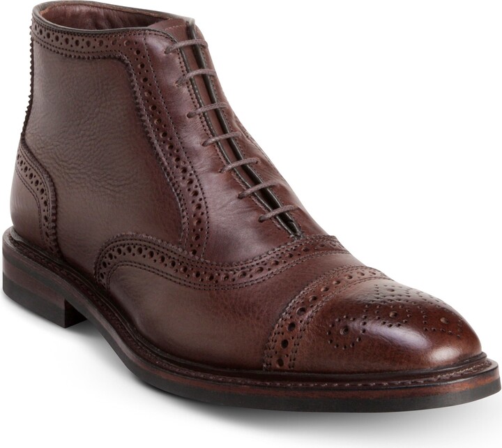 wingtip chukka boots