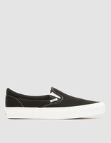 black slip on vans size 5