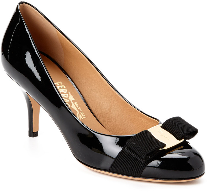 ferragamo vara bow pump