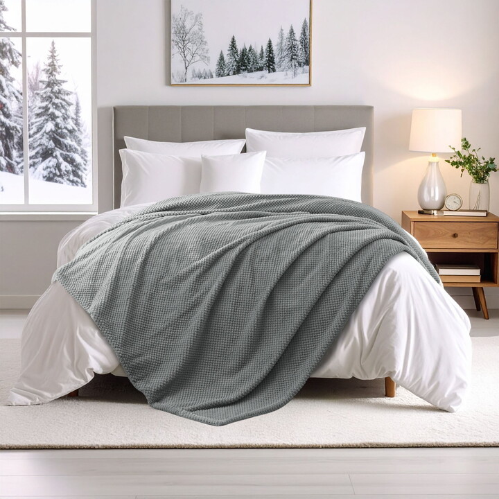 Superior Victoria Ultra-Soft Fluffy Fleece Blanket, Full/ Queen Size, Grey