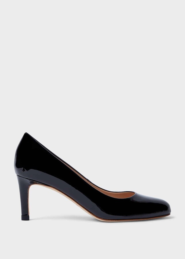 black platform courts