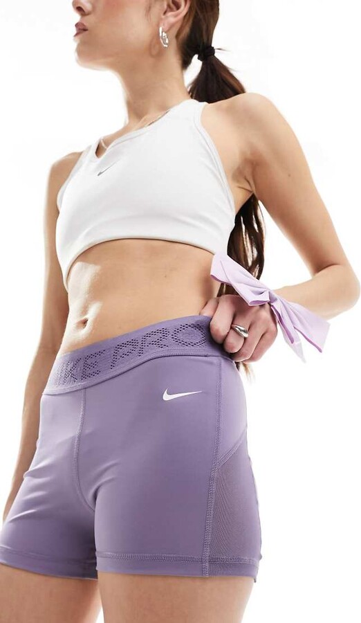 short nike pro training