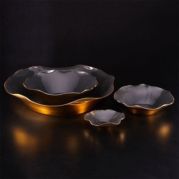 Lunares Ruffled Graphite Bowl