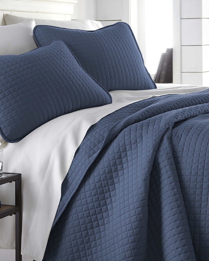 South Shore Furniture Oversized Geometric Easy Care Quilt Set