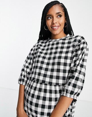 New Look Maternity tiered gingham midi dress in black - ShopStyle