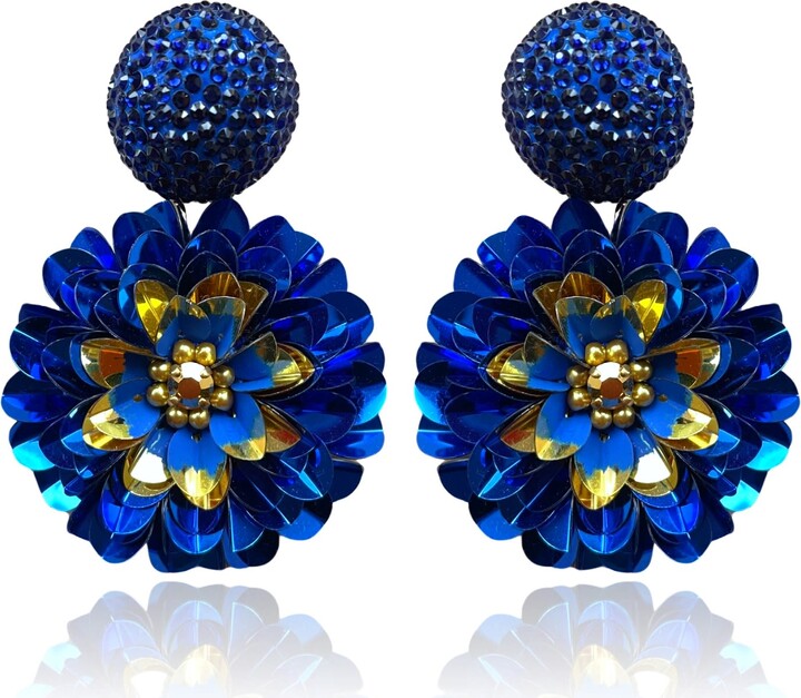 Pinar Ozevlat Blue Sapphire Dahlias