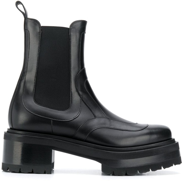 dillyn platform bootie