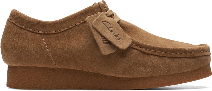 Clarks Wallabee EVO in Beige Suede