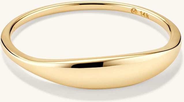 ◆NEW◆MEJURI◆ Slim Signet Ring Mejuri + Slim Signet Ring
