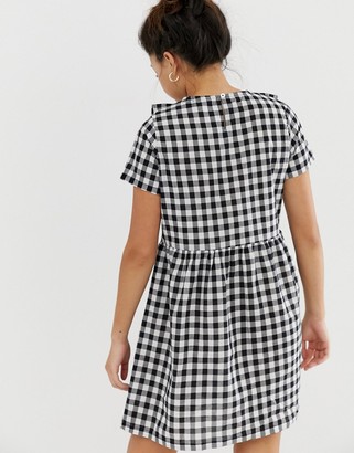 Daisy Street smock dress with ruffles in gingham