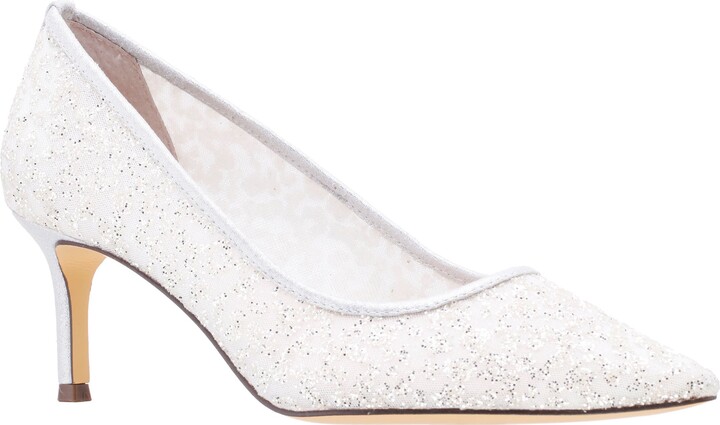 nina60 pointy toe pump