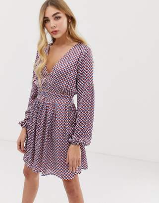 Missguided long sleeve frill dress in geo print