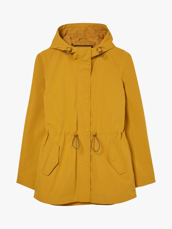 fat face yellow coat