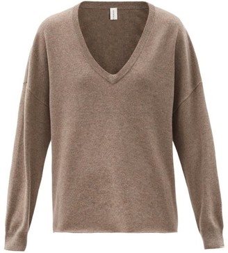 Extreme Cashmere No.161 Clac V-neck Stretch-cashmere Sweater - Mid Brown