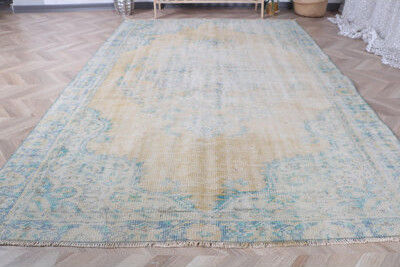 One Allium Way Unique Vintage Turkish Wool Carpet - Ideal for Spacious Living Rooms and Stylish Interiors