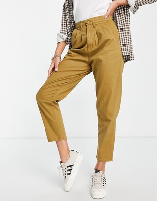 Levi's pleated balloon jeans in tan - ShopStyle