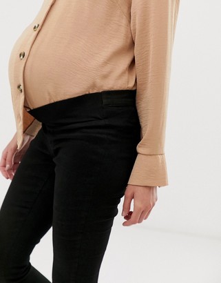 ASOS Maternity DESIGN Maternity pull on jegging in clean black with under the bump waistband