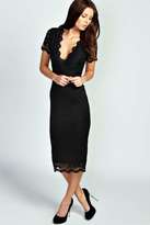 Thumbnail for your product : boohoo Hollie Scallop Lace Plunge Bodycon Dress