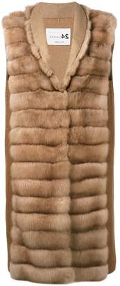 Manzoni 24 sleeveless quilted fur jacket