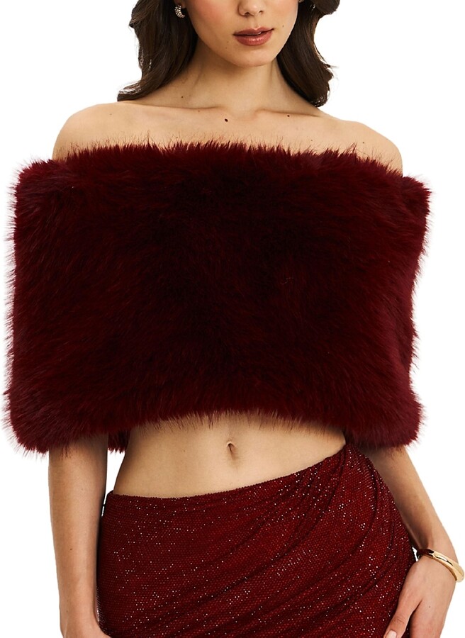 Miss Circle Darla Faux Fur Off-Shoulder Cropped Top