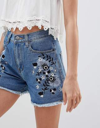 PrettyLittleThing Floral Embroidered Denim Shorts