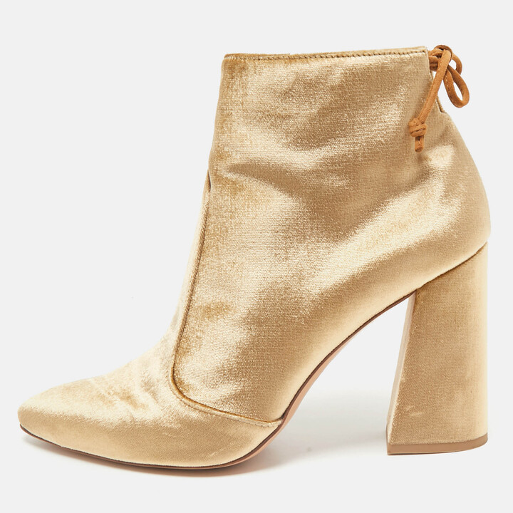 Stuart Weitzman Beige Velvet Grandiose Pointed Toe Ankle Boots Size 40