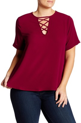Hip Wove Lace Up Tee (Plus Size)