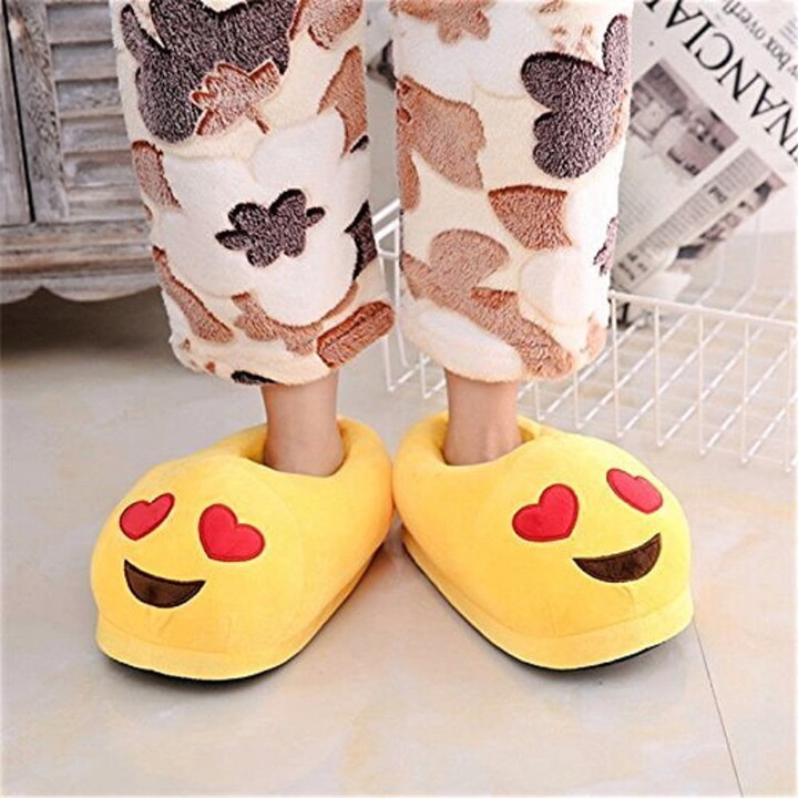 KETI TOYS Heart Eyes Emojicon Quality Soft Slippers