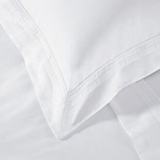 The White Company Cavendish Oxford Pillowcase with Border - Single. Clear.